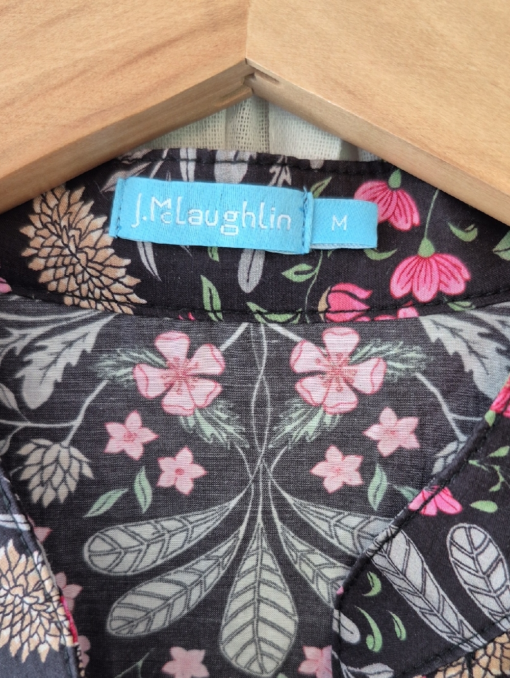 J. McLaughlin Black Dress Silk & Cotton with Pink Floral Print - Picture 2 of 7